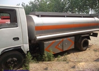 Transporte del camión del tanque de aceite SINOTRUK HOWO 5-6CBM