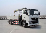El camión de HOWO montó la grúa móvil 5 toneladas de 4X2 LHD ZZ1127G4215C1