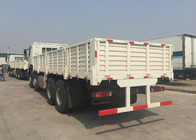 Cabina 30 del camión SINOTRUK HOWO HW76 del cargo del motor diesel - 60 toneladas rematan la configuración