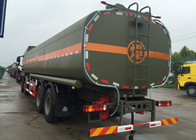 Camión de reparto 30 CBM del combustible del tanque de almacenamiento de aceite de petróleo del acero inoxidable 8X4 de HOWO