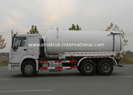 Transportando la limpieza del tanque séptico de las aguas residuales acarree/el camión de bombeo séptico 17CBM LHD 336HP