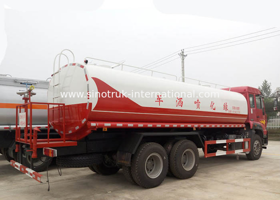 Camión 20CBM del espray de agua del camino con el acondicionador de aire