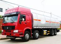 camión del tanque de aceite de 8X4 LHD Euro2 336HP, camiones del transporte del petróleo crudo 30CBM