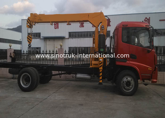 El camión de LHD 4X2 montó la tonelada SINOTRUK ZZ1127G4215C1 de la grúa 3,2 del auge