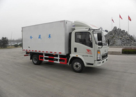las verduras que transportaban 5 toneladas refrigeraron el camión con Van cerrado 4×2