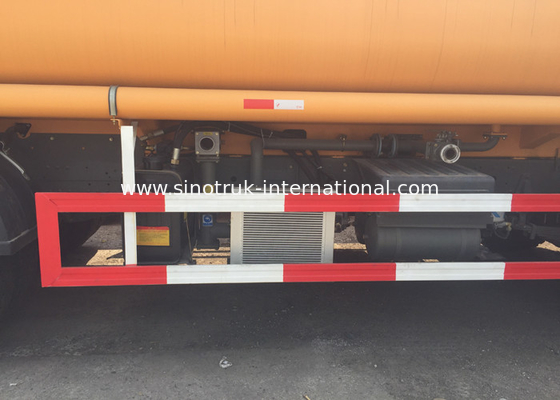 Camión 25-35CBM 8X4 del agua internacional para ajardinar que lleva del agua