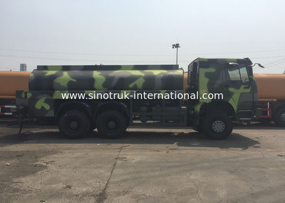 Camión de petrolero de gasolina y aceite militar de LHD 6X6 16 - 25 capacidad del euro 2 336 HP de CBM alta