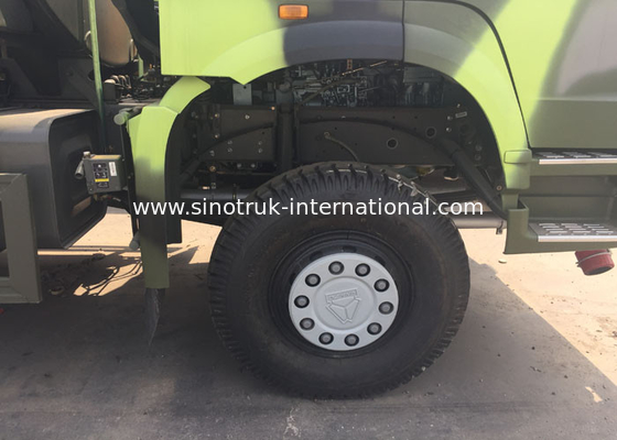 Camión de petrolero de gasolina y aceite militar de LHD 6X6 16 - 25 capacidad del euro 2 336 HP de CBM alta