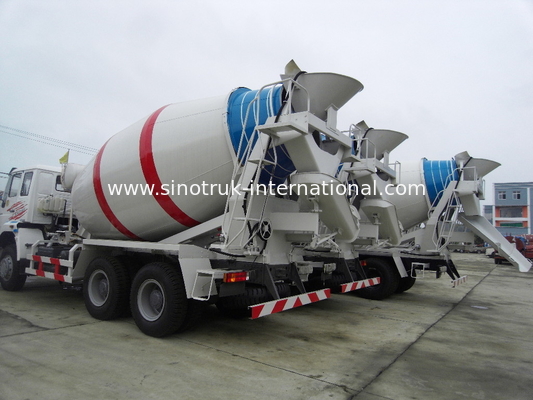 Camión del mezclador concreto del ISO con la bomba, equipo de mezcla concreto industrial móvil