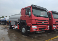 Camión del depósito de gasolina de SINOTRUK HOWO 20 toneladas, camiones de combustible móviles de 6X4 LHD Euro2 290HP