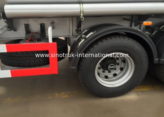 50 - 60 remolque plano hidráulico de los árboles del camión del tanque de aceite de CBM SINOTRUK 3 - 4