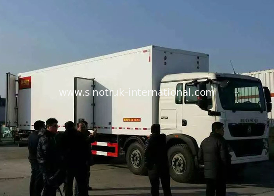 Las comidas congeladas LHD 8×4 refrigeraron el camión de reparto consumo de energía baja de 40 toneladas
