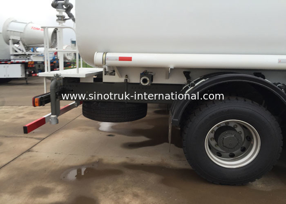 agua del camión del tanque de agua 20CBM SINOTRUK HOWO LHD 6X4 que asperja el camión del tanque ISO