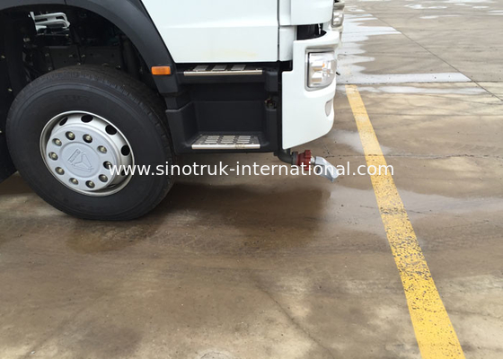 agua del camión del tanque de agua 20CBM SINOTRUK HOWO LHD 6X4 que asperja el camión del tanque ISO