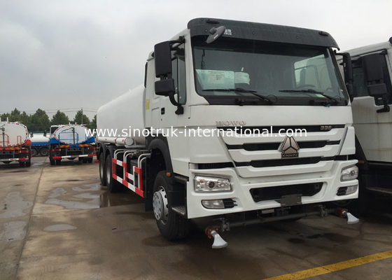 agua del camión del tanque de agua 20CBM SINOTRUK HOWO LHD 6X4 que asperja el camión del tanque ISO