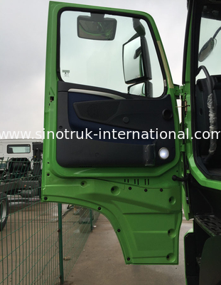 Camión volquete pesado RHD 6X4 de SINOTRUK HOWO para el cargamento del material de construcción