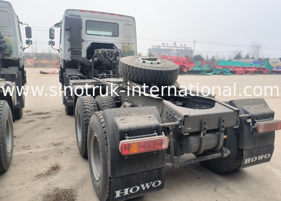 Sinotruk Howo Camión tractor Rhd Tracción en todas las ruedas 6 × 6 Weichai 400 hp Blanco