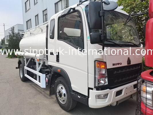 SINOTRUK HOWO 4X2 Camión de transporte de tanques de petróleo SINOTRUK HOWO 5-6CBM