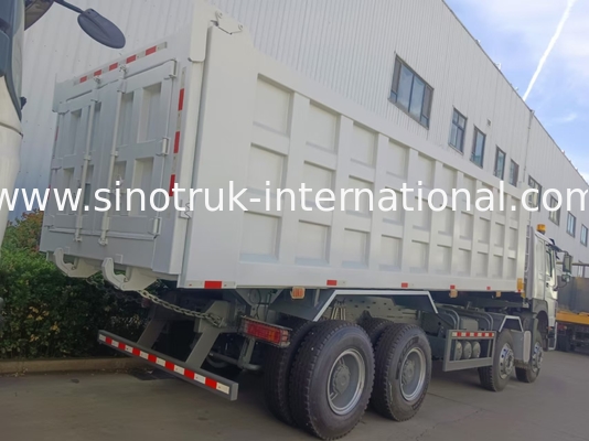 Camión con remache SINOTRUK HOWO 400HP 12 ruedas LHD 31 toneladas 20-30CBM