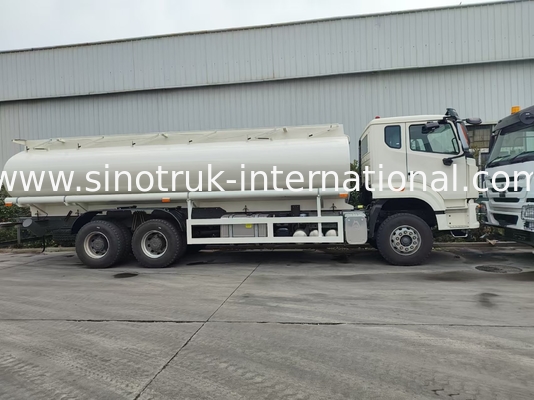 HOWO 25CBM 6*4 Camión tanque de petróleo 380HP Potente potencia de caballos Blanco