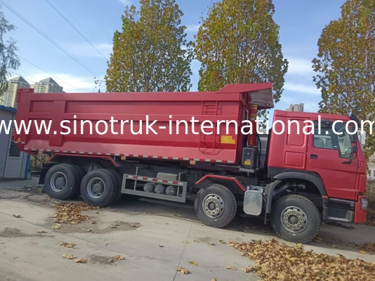 Camión de descarga con tirador SINOTRUK HOWO A7 8X4 para construcción ZZ3317V3567B1