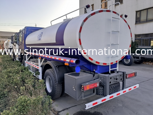 SINOTRUK HOWO Camión tanque de agua 4x2 RHD 300HP 10CBM para el transporte de agua duradera