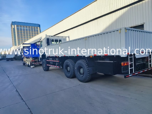 Desata el poder y la versatilidad todo conquistando blanco HOWO 6x6 400HP Fuera de la carretera camión de carga