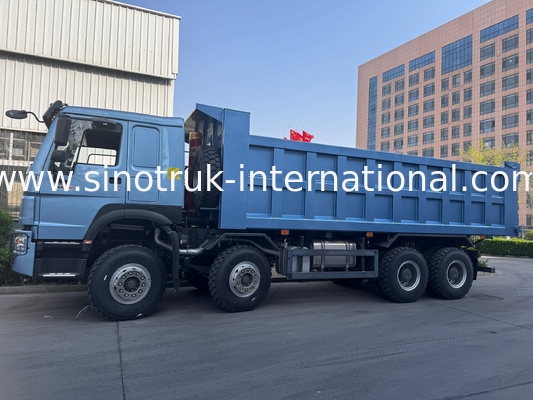 Camión de remate SINOTRUK HOWO 380HP 12 ruedas LHD 31 toneladas 20-30CBM ZZ3317N3567B1R