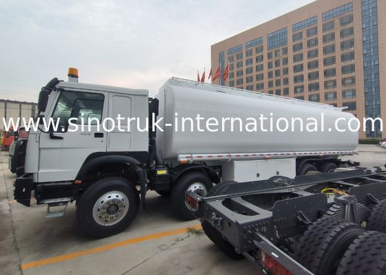 Camión de transporte de aceite con salida de motor de 400 CV: la solución perfecta para la entrega segura de aceite