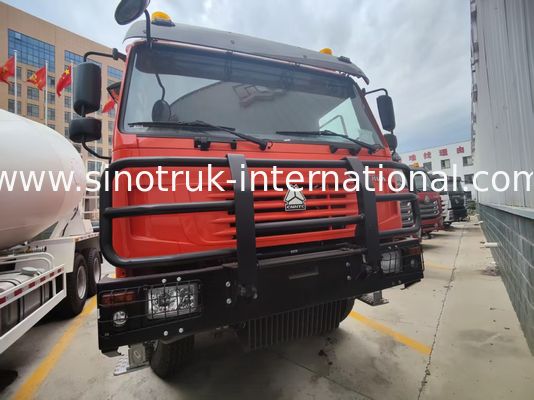 SINOTRUK 400Hp Oil Transport Tanker  High-Performance Option for All Oil Delivery Needs