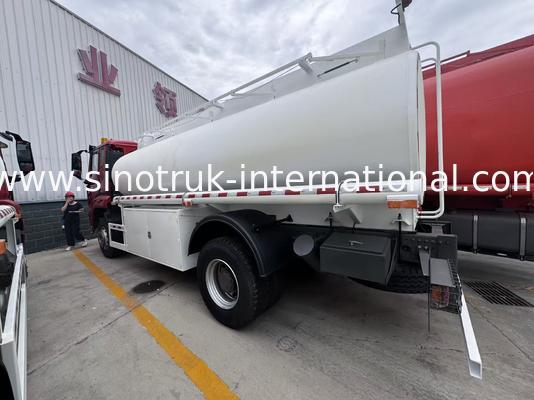 SINOTRUK HOHAN New HOWO Oil Truck Fuel Tank 4x2 Lhd Euro2 White and Red