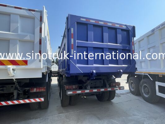 Camión volquete LHD 6X4 del volquete del taxi de SINOTRUK HOWO NX una luz de advertencia con una lona