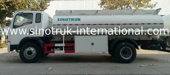 Camión cisterna de combustible HOWO 10CBM 4×2