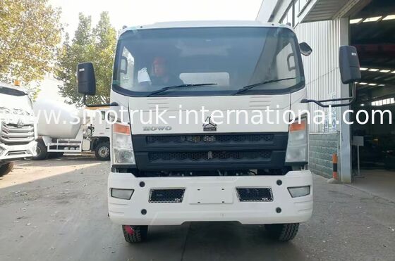Camión cisterna de combustible HOWO 10CBM 4×2
