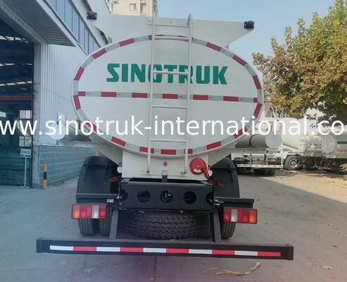 Camión cisterna de combustible HOWO 10CBM 4×2