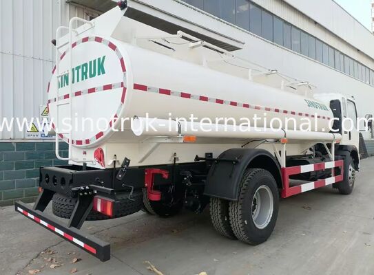 Camión cisterna de combustible HOWO 10CBM 4×2