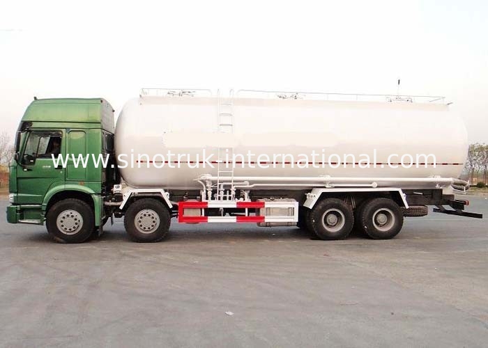 La eficacia alta 12 rueda el camión del carguero de graneles del cemento 8×4 con capacidad grande