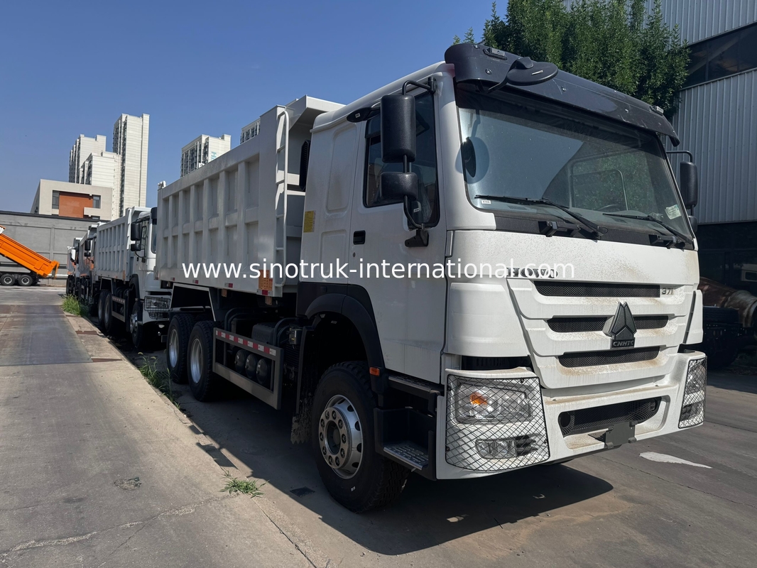 Motor SINOTRUK 371HP 6 × 4 LHD HOWO Camión Volquete Blanco 19-20CBM Elevación Media
