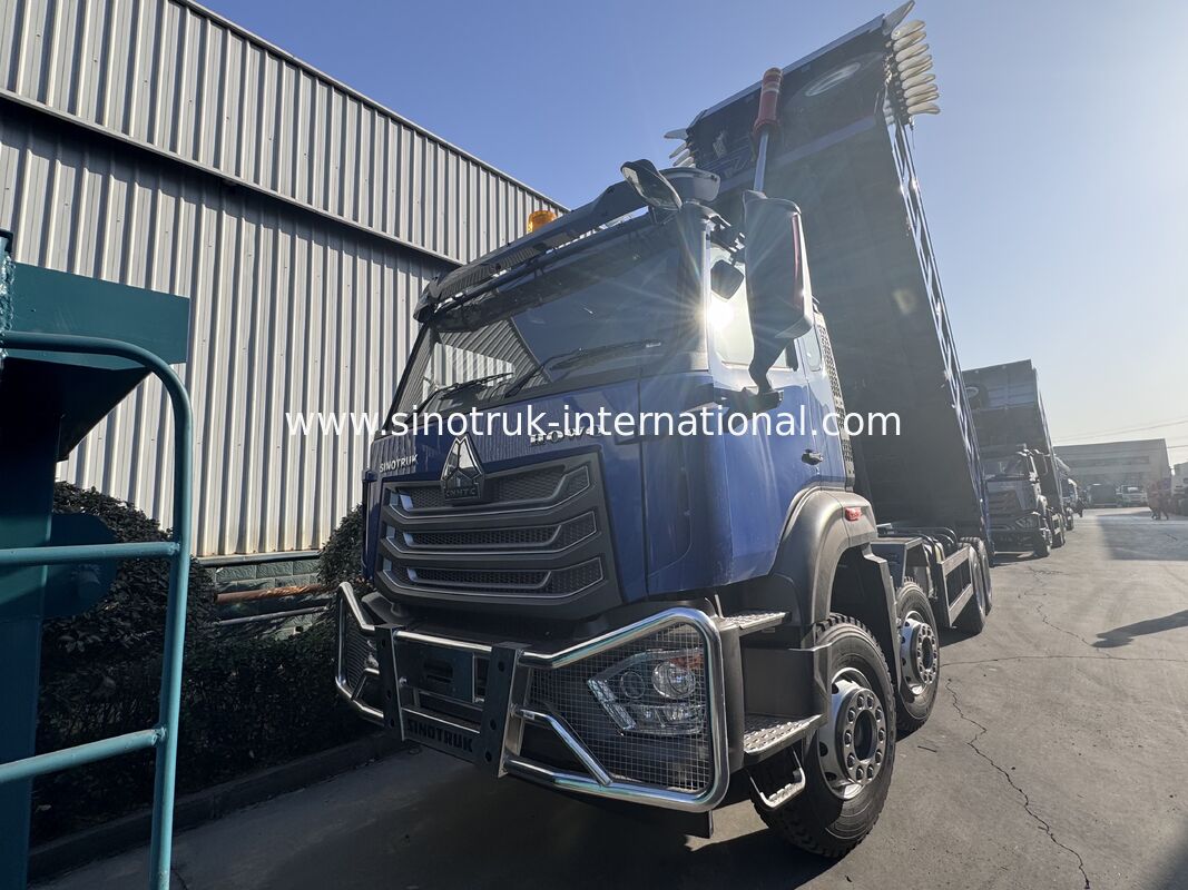 Sinotruk HOHAN Nuevo HOWO 8X4 camión de basura 371hp H77L Cabina azul con lonas eléctricas RHD