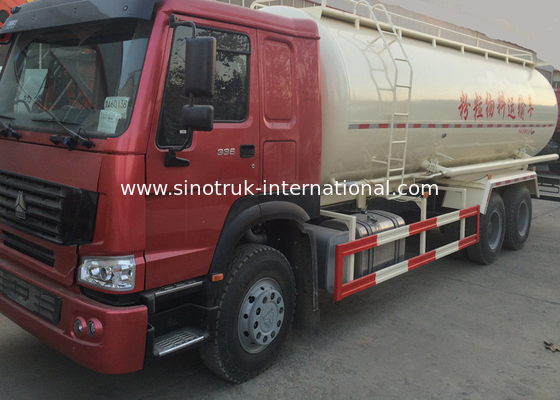 El camión 371HP 10 del cemento del bulto de SINOTRUK HOWO rueda LHD 30CBM ZZ1257S4641W
