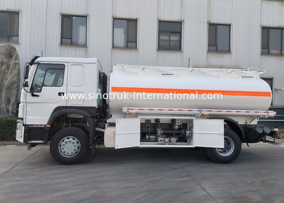 Camión del tanque de aceite de Sinotruk Howo 10-20CBM euro de 4 de x 2 Lhd 2 290 HP