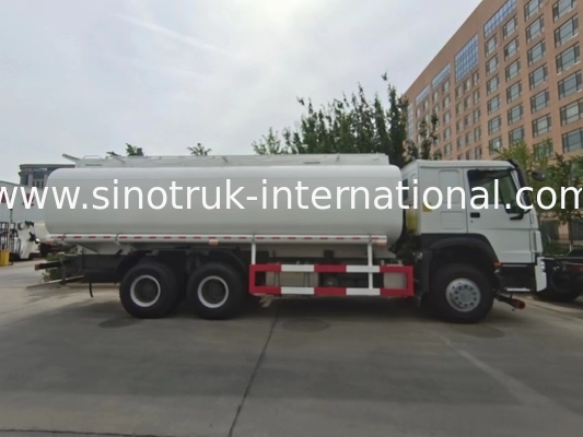 Camión del tanque de aceite de las ruedas de HOWO 6×4 10 400HP 20CBM para el transporte