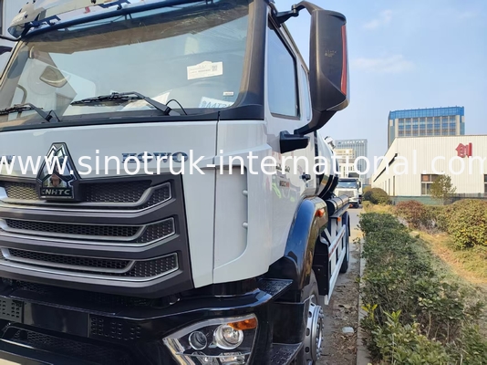 HOWO 300HP 10CBM 4x2 camión de succión de aguas residuales: gran potencia, limpieza de precisión y eficiencia sin igual