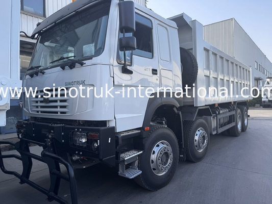 SINOTRUK HOWO 371HP Camión de descarga de tiradores Construcción Vieja cara delantera Bumper militar para áreas mineras