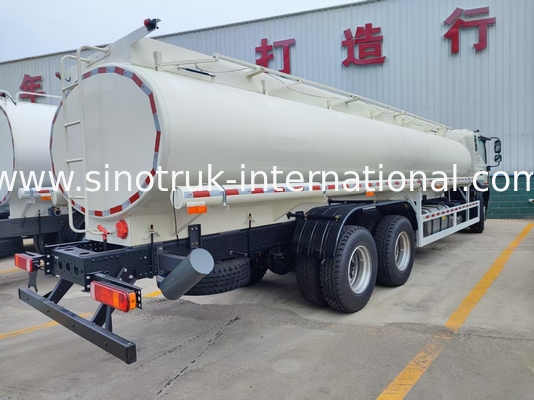 Cisterna de agua blanca de 30 CBM (6×4, 380 CV, conducción a la izquierda): Ventajas clave para el transporte de fluidos