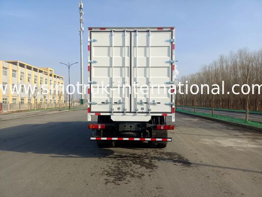 Impulsado por un motor diesel confiable de 371 CV, fuerte torque de baja velocidad, buena reserva de marcha cuando está completamente cargado.pendientes y condiciones frecuentes de arranque-parada ampliamente observadas