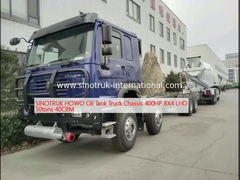 SINOTRUK HOWO Camión tanque de petróleo Chasis 400 CV 8X4 LHD 50 toneladas 40CBM