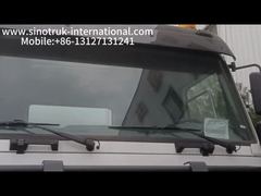 Una Mirada Más Cercana: Camión Cisterna de Aceite SINOTRUK HOWO Rojo 371HP 8×4 12 Ruedas de Alta Capacidad 30CBM